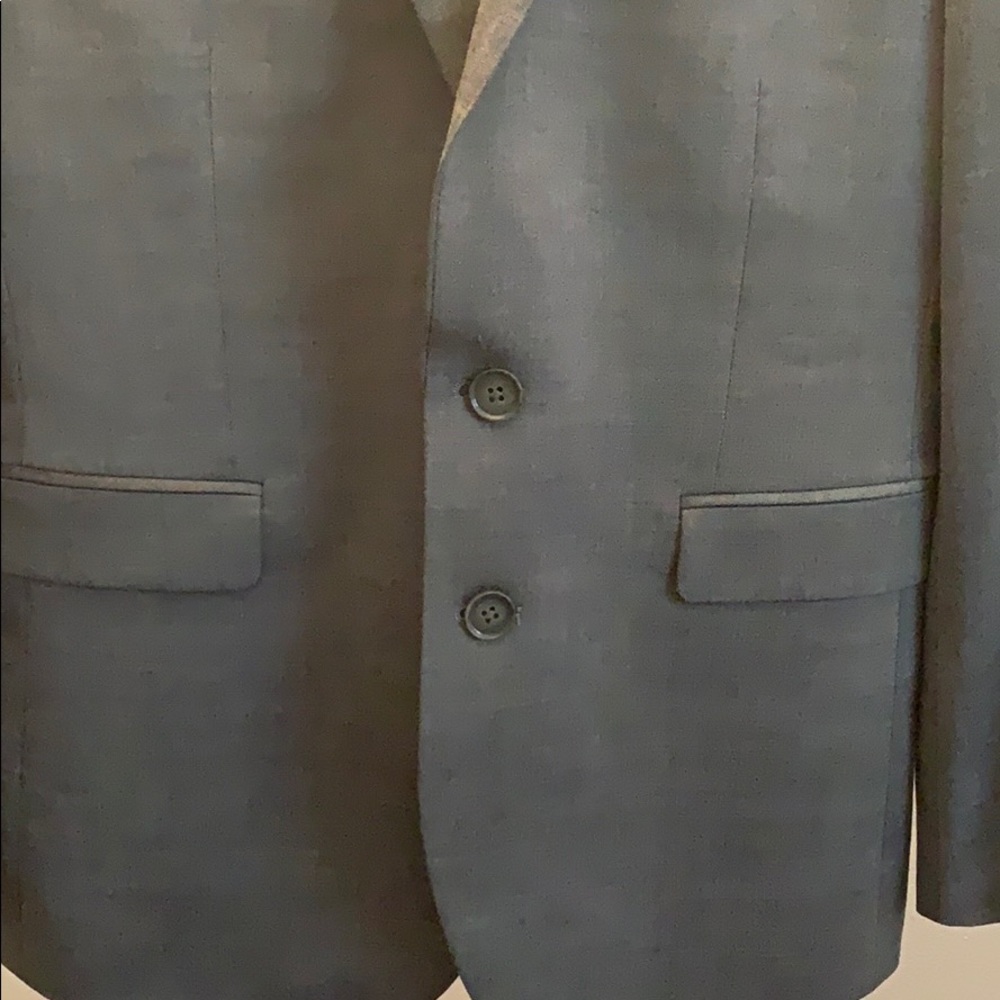Express Suit - Picture 3 of 7